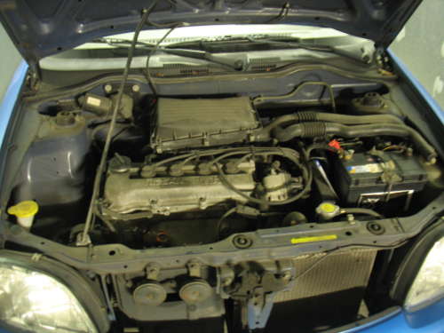 le moteur de ma voiture de Nissan Micra de l'an 2000.