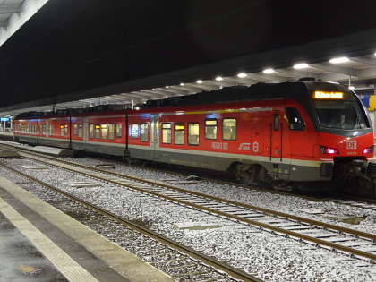 RE42 im Essener HBF in Richtung Münster/Westfalen Hauptbahnhof am Mittwoch 23.01.2019