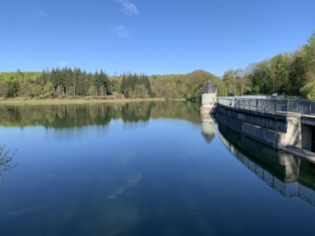 Remscheid Lennep Panzertalsperre Blick zur Staumauer