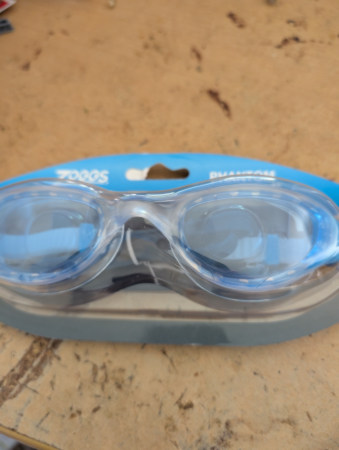 Die neue Schwimmbrille