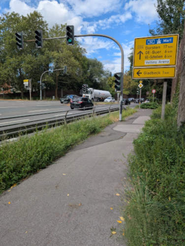 Bundesstraße B224 in Richtung Marl