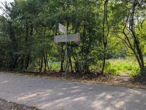 Zollvereinweg Radweg in Essen- Schonnebeck auf der Hinfahrt am Vormittag.